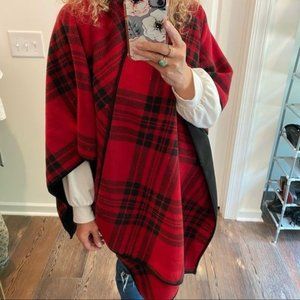 Woolrich reversible black red plaid poncho fleece One Size